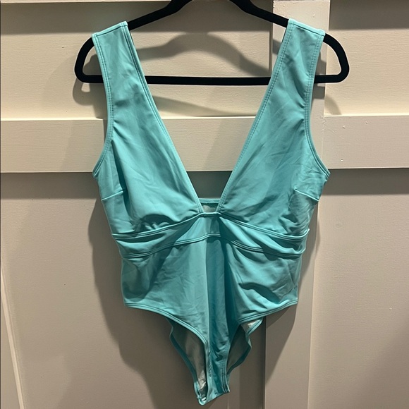 Aqua Plunge Wide Strap One-Piece Swimsuit - Picture 1 of 2